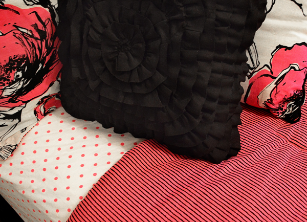 girl bedroom makeover pillows